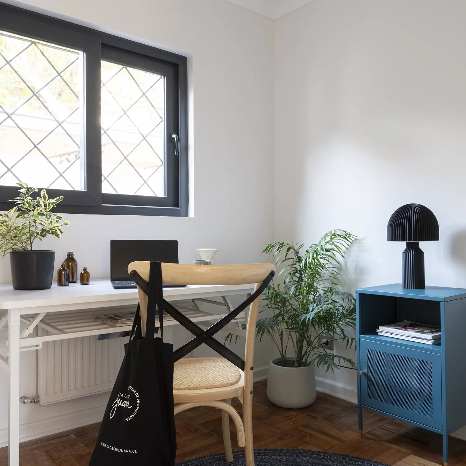 Escritorio Plegable con Base Metálica